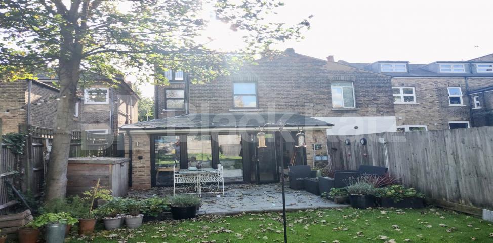 			LET, 2 Bedroom, 1 bath, 1 reception Apartment			 Fernlea Road, Balham